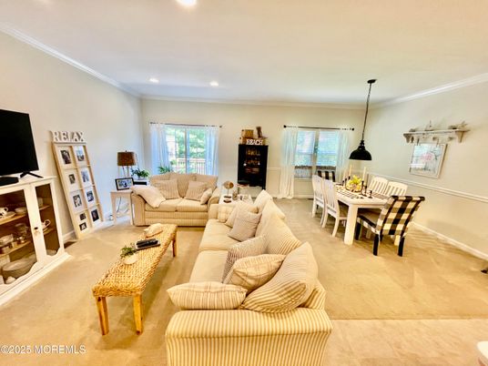 Dining room, Interior, Living room, Pendant Lights, Recessed Lighting