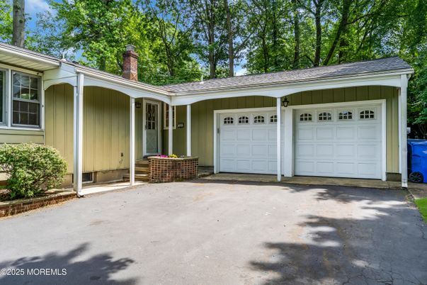 Detached Garage, Exterior