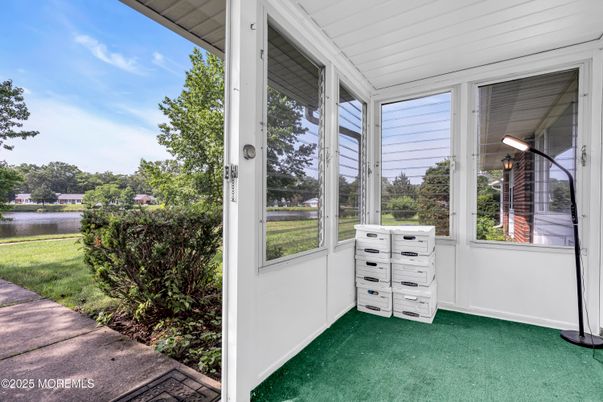 Interior, Sun Room, Water
