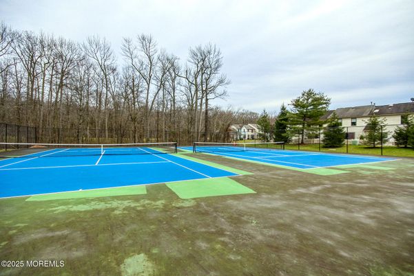 Exterior, Tennis Courts