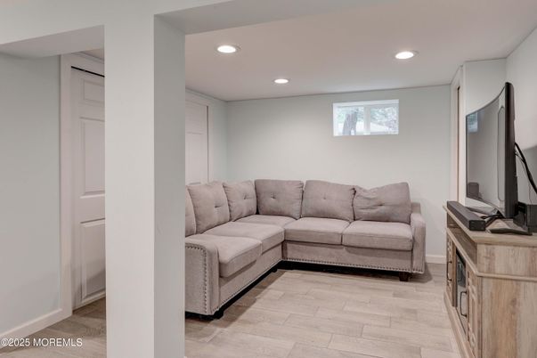 Interior, Recessed Lighting, Wood Texture Flooring