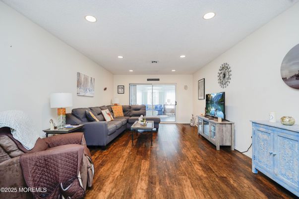 Interior, Living room, Recessed Lighting, Wood Texture Flooring