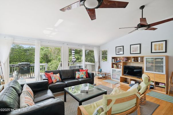 Interior, Living room, Sun Room, Wood Texture Flooring
