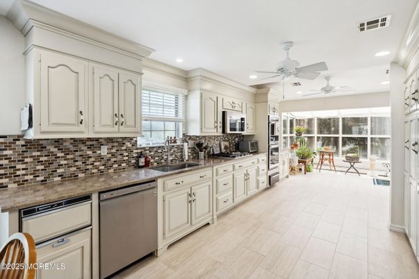 Interior, Kitchen, Recessed Lighting