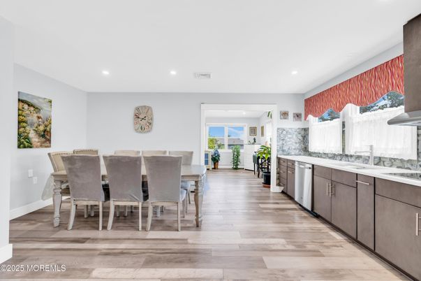 Dining room, Interior, Kitchen, Recessed Lighting, Wood Texture Flooring