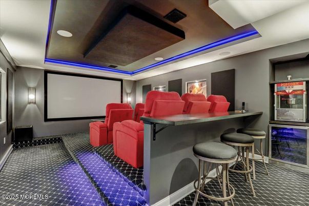 Interior, Projection Screen, Recessed Lighting, Theatre Room