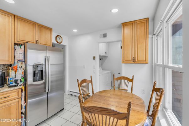 Dining room, Interior, Kitchen, Recessed Lighting