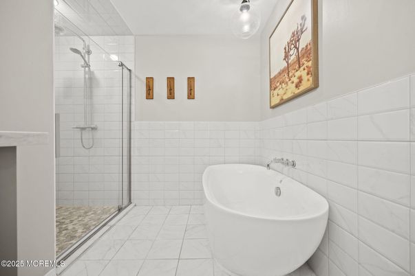 Bathroom, Free Standing Baths, Glass Shower, Interior, Marble