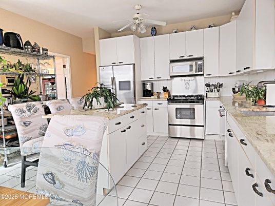 Dining room, Interior, Kitchen