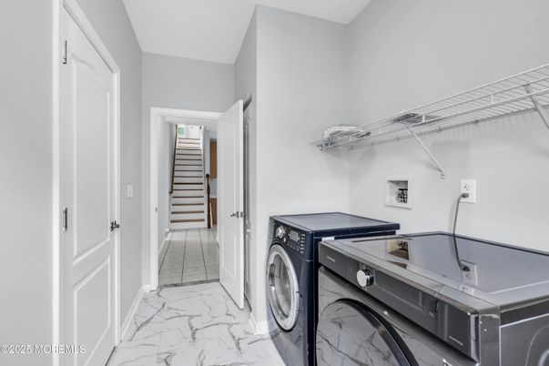Interior, Marble, Utility Closets, Washer