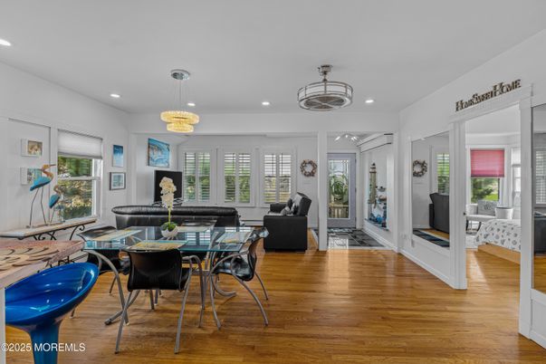 Chandelier, Dining room, Interior, Living room, Recessed Lighting, Wood Texture Flooring