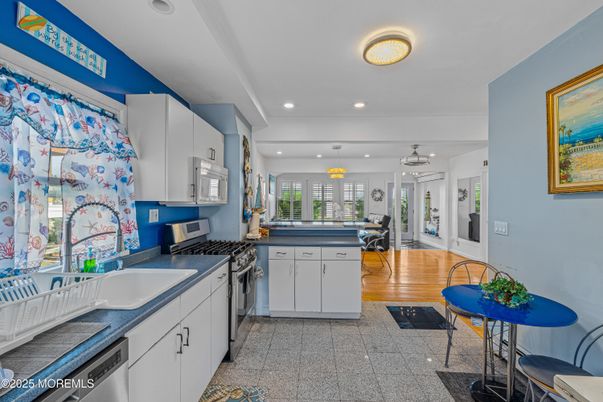 Interior, Kitchen, Recessed Lighting, Wood Texture Flooring