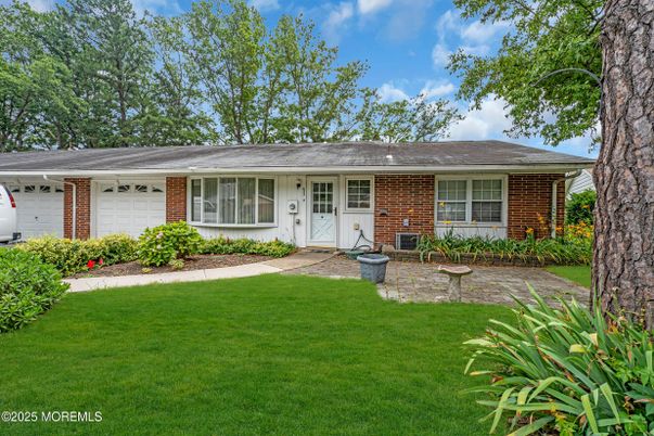 Attached, Exterior, Facade, Brick Facade, Ranch