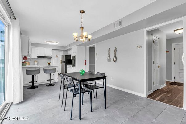 Chandelier, Dining room, Interior, Kitchen