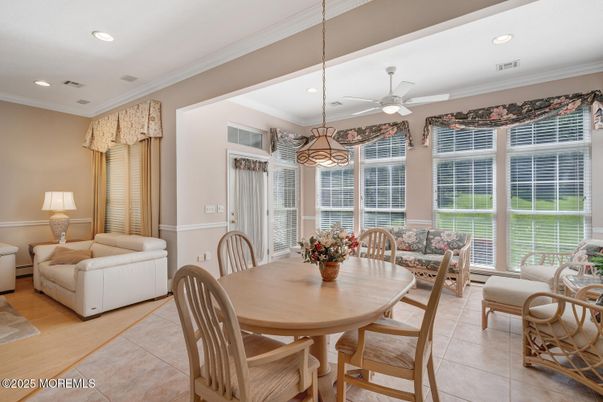 Dining room, Interior, Living room, Pendant Lights, Recessed Lighting