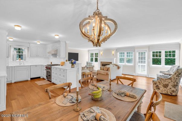 Chandelier, Dining room, Interior, Kitchen, Living room, Wood Texture Flooring