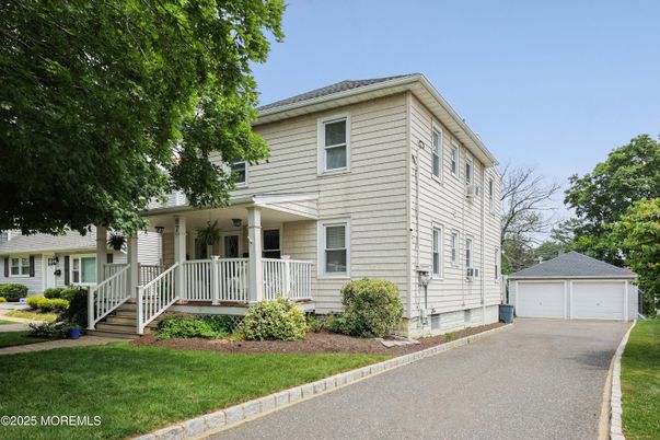 Detached Garage, Exterior