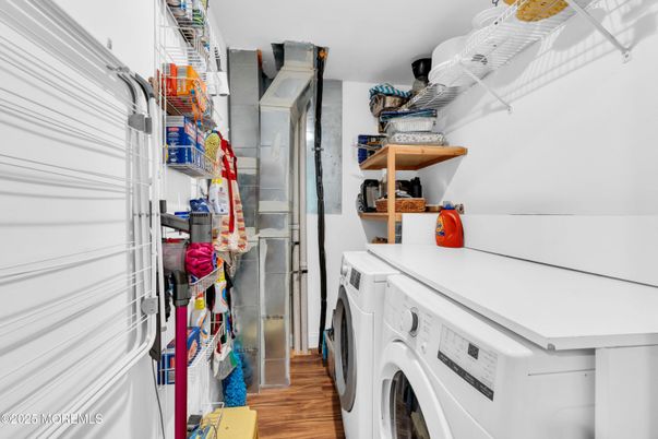 Interior, Washer, Wood Texture Flooring