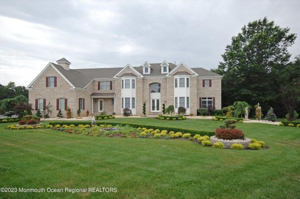 Backyard, Exterior, Facade, Brick Facade, French Provincial
