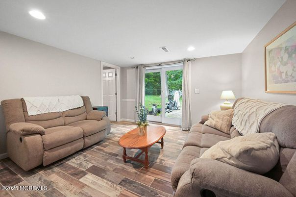 Interior, Living room, Recessed Lighting, Wood Texture Flooring