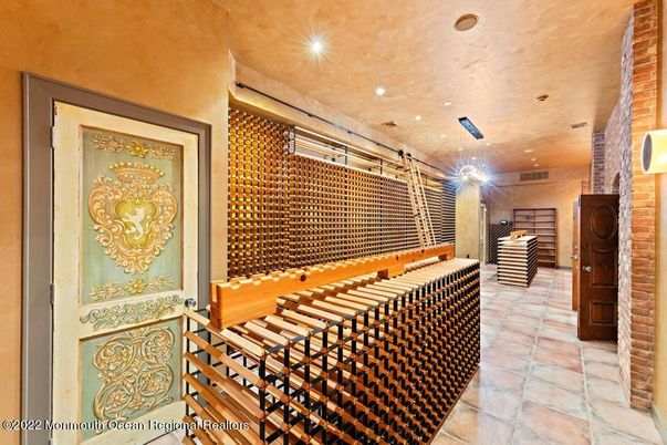 Interior, Recessed Lighting, Wine Storage