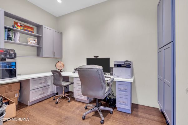 Home Office, Interior, Recessed Lighting, Wood Texture Flooring