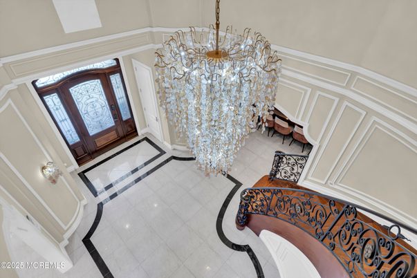 Chandelier, Interior