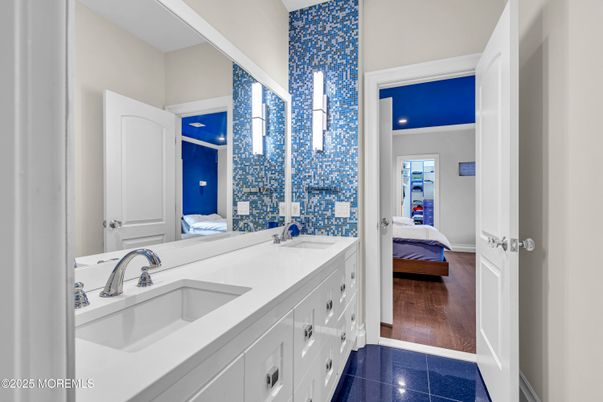 Bathroom, Bedroom, Dual Sink Vanities, Interior, Wood Texture Flooring