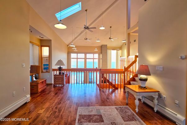 Interior, Pendant Lights, Wood Texture Flooring