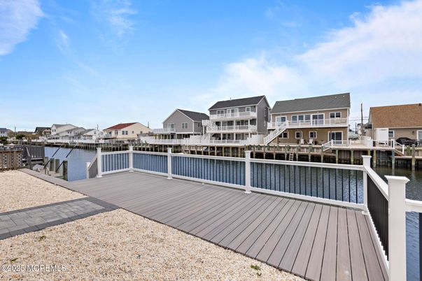 Exterior, Water