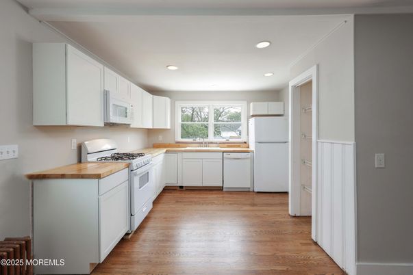 Interior, Kitchen, Recessed Lighting, Wood Texture Flooring