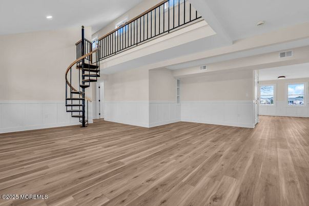Interior, Recessed Lighting, Wood Texture Flooring