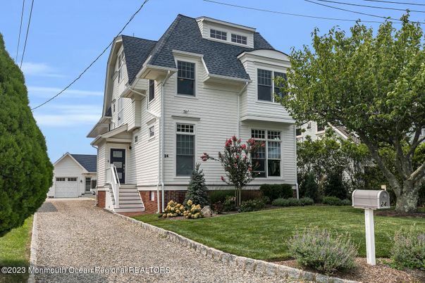 Detached Garage, Exterior, Facade, Queen Anne Victorian