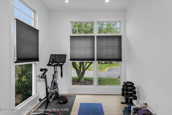 Fitness Equipment, Interior, Recessed Lighting, Wood Texture Flooring