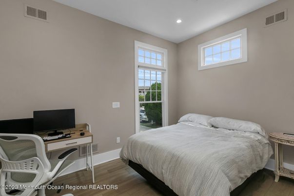 Bedroom, Home Office, Interior, Recessed Lighting, Wood Texture Flooring