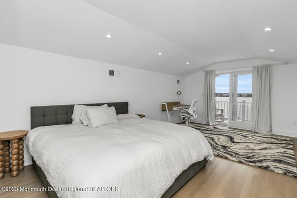 Bedroom, Interior, Recessed Lighting, Water, Wood Texture Flooring