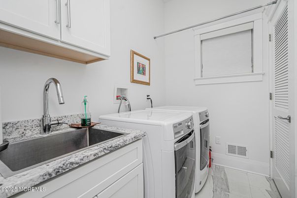 Interior, Washer