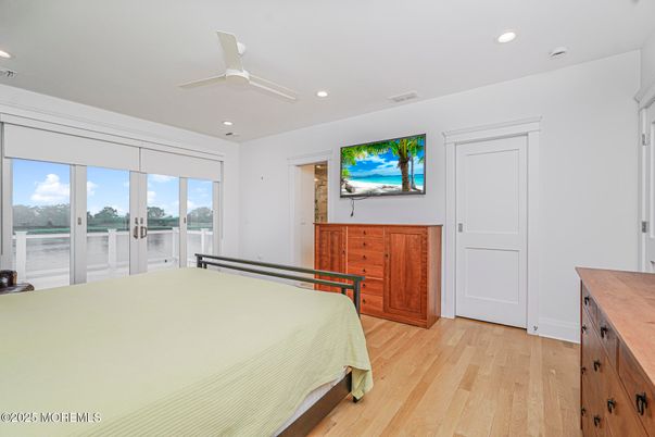 Bedroom, Interior, Recessed Lighting, Water, Wood Texture Flooring