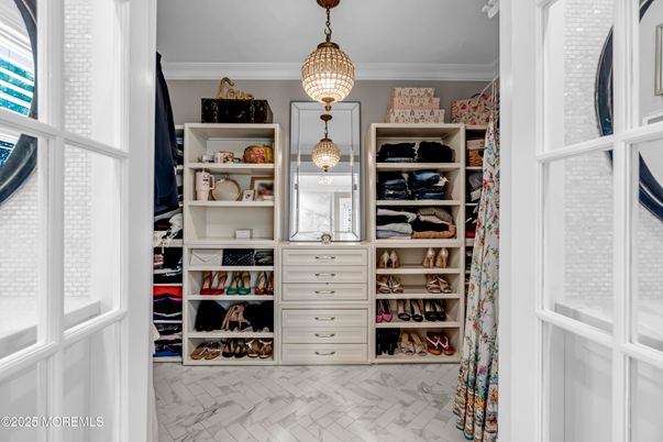 Interior, Marble, Pendant Lights, Walk-in Closets