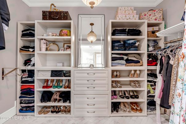 Interior, Walk-in Closets