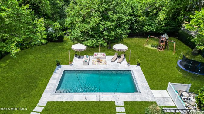 Exterior, Playground, Pool