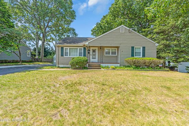 Backyard, Exterior, Facade, Ranch