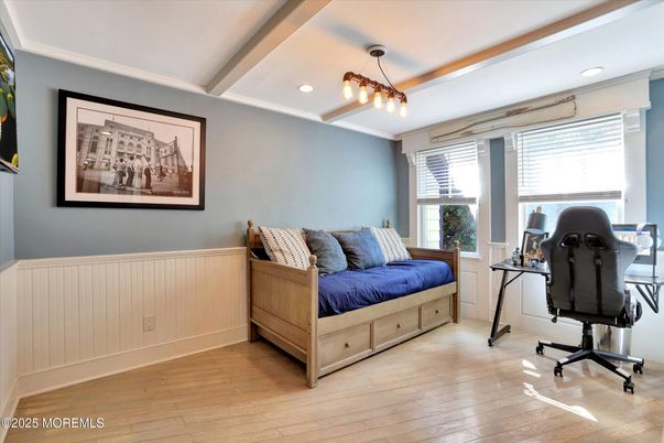 Bedroom, Home Office, Interior, Pendant Lights, Recessed Lighting, Wood Texture Flooring