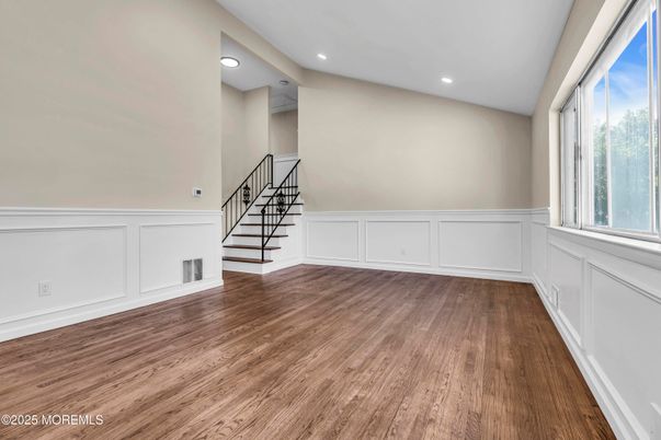 Empty room, Interior, Recessed Lighting, Wood Texture Flooring