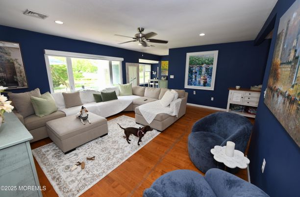 Interior, Living room, Recessed Lighting, Wood Texture Flooring
