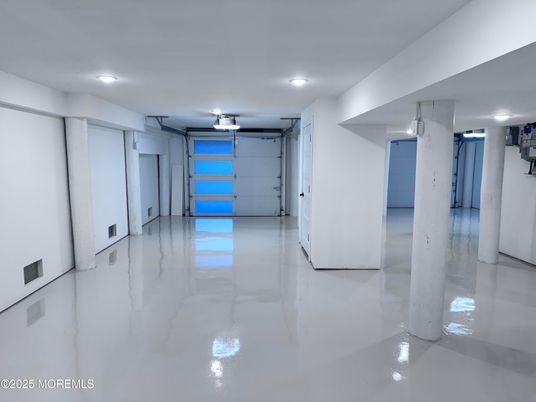 Garage, Interior, Recessed Lighting