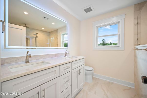 Bathroom, Dual Sink Vanities, Interior, Marble, Recessed Lighting
