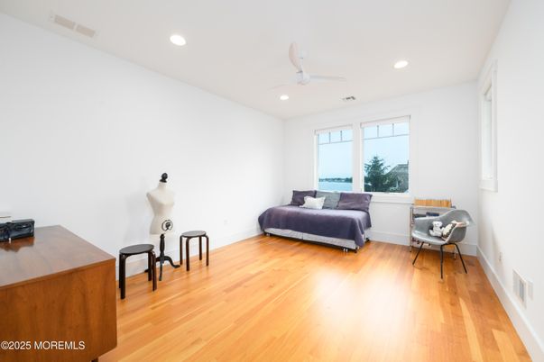 Interior, Recessed Lighting, Water, Wood Texture Flooring