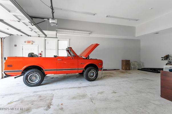 Garage, Interior, Recessed Lighting