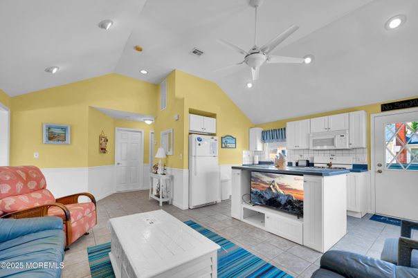 Interior, Kitchen, Recessed Lighting